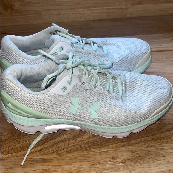 Under Armour Women's White and Light Green Sneakers - Picture 3 of 4